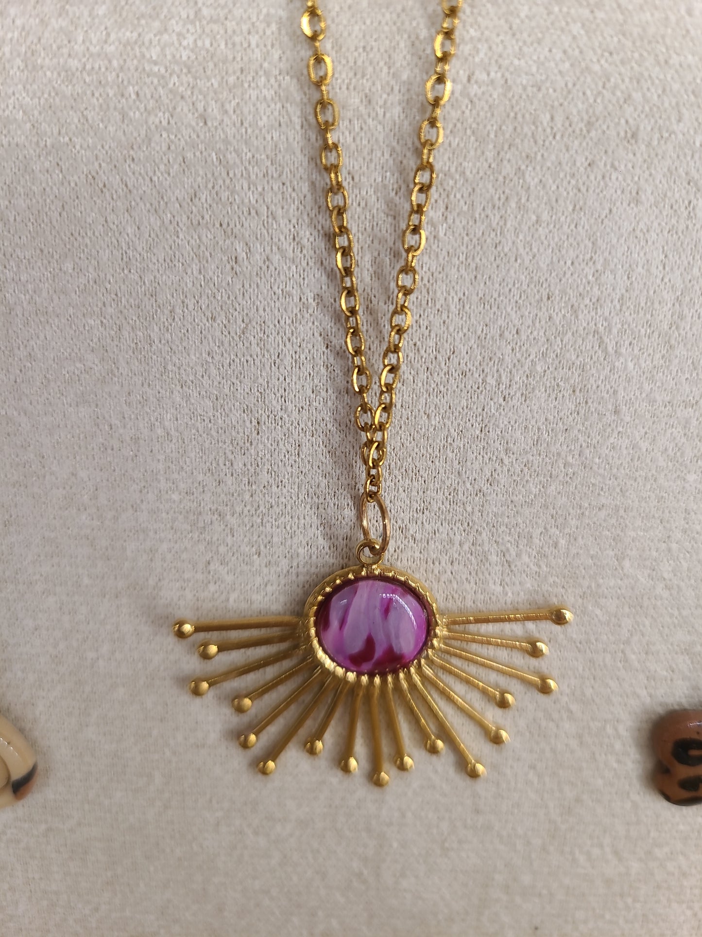 Collier Nelya